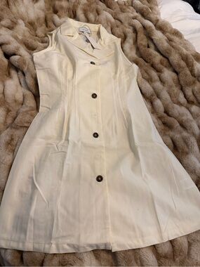 RIHOAS Cream Sleeveless Button-Front Mini Dress